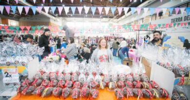 Miles de vecinos y vecinas disfrutaron de la expo pascua en el microestadio del Cochocho Vargas